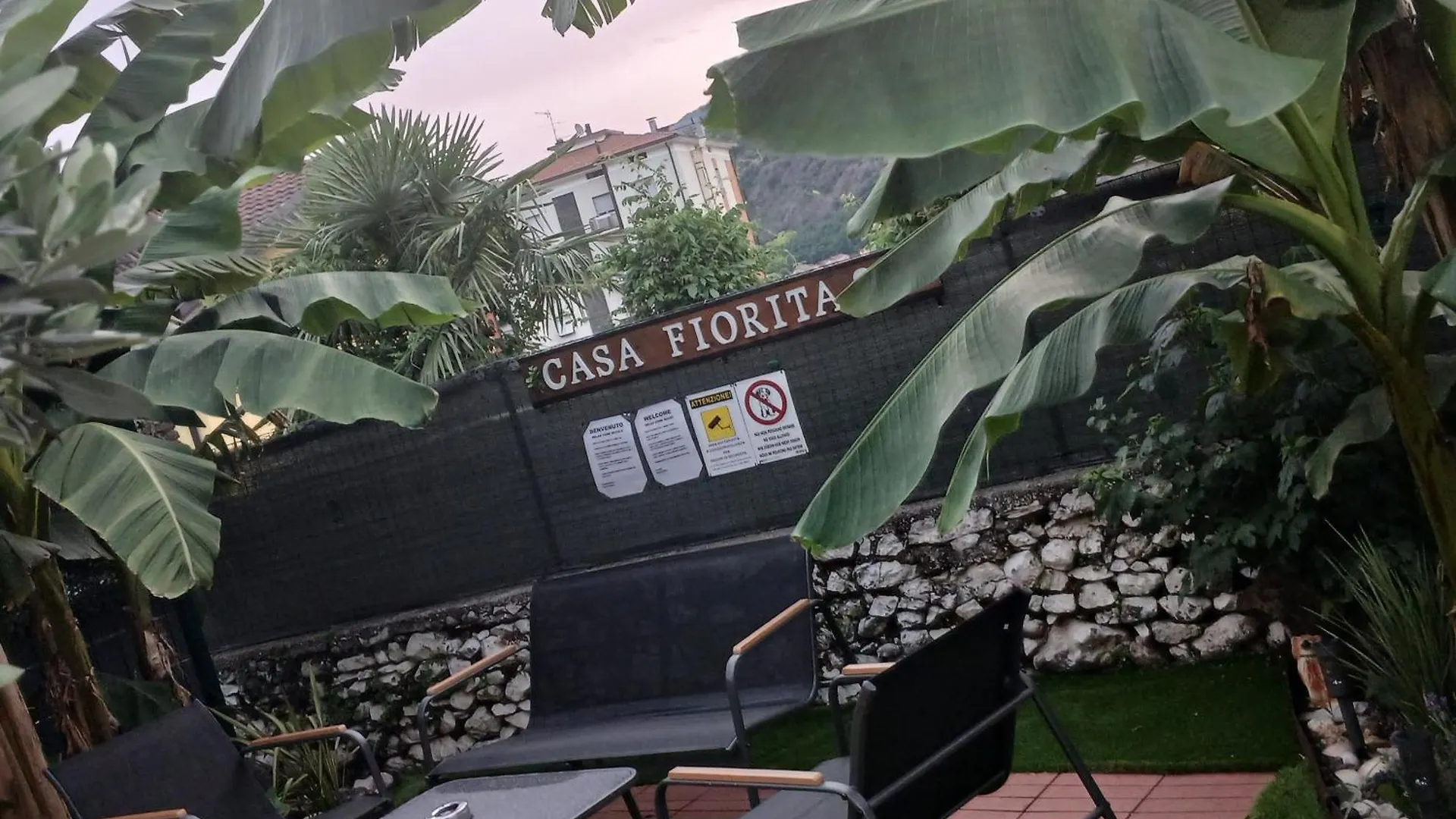 Casa Fiorita 22 Porto Ceresio Lejlighed Italien